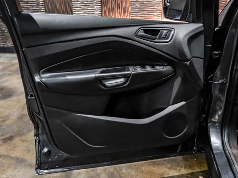Used 2019 Ford Escape S FWD image 40