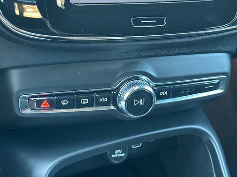 Certified 2023 Volvo XC40 Recharge Plus AWD/4WD image 25