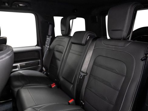 Used 2025 Mercedes-Benz G 63 AMG AMG G 63 image 44