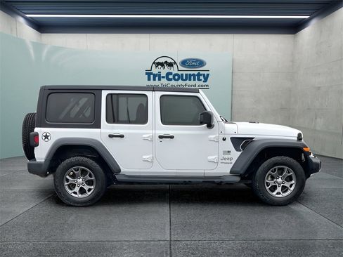 Used 2020 Jeep Wrangler Unlimited Sport image 8