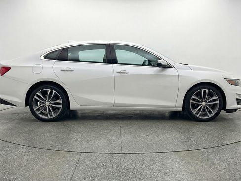 Used 2024 Chevrolet Malibu LT image 11