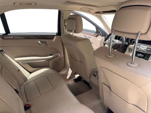 Used 2014 Mercedes-Benz E 350 Sedan image 17