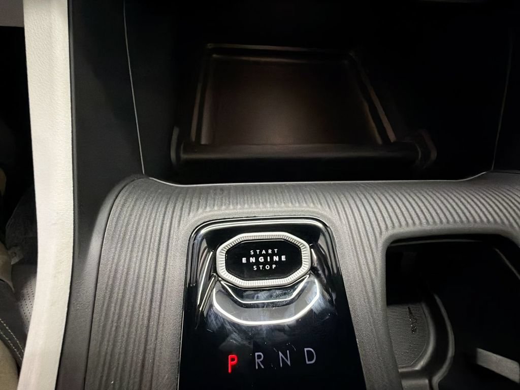 Used 2026 Jeep Cherokee Limited AWD/4WD image 16