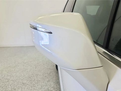 Used 2018 Buick Enclave Avenir w/ Avenir Technology Package image 18