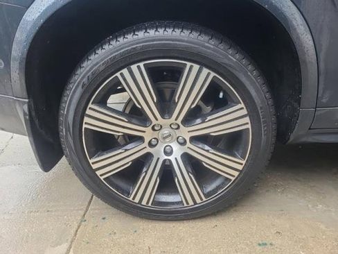 Certified 2024 Volvo XC90 B6 Plus w/ Protection Package image 19