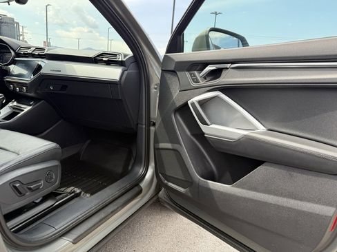 Used 2021 Audi Q3 2.0T Premium image 21