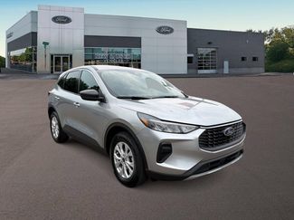 Certified 2023 Ford Escape Active AWD/4WD video 2