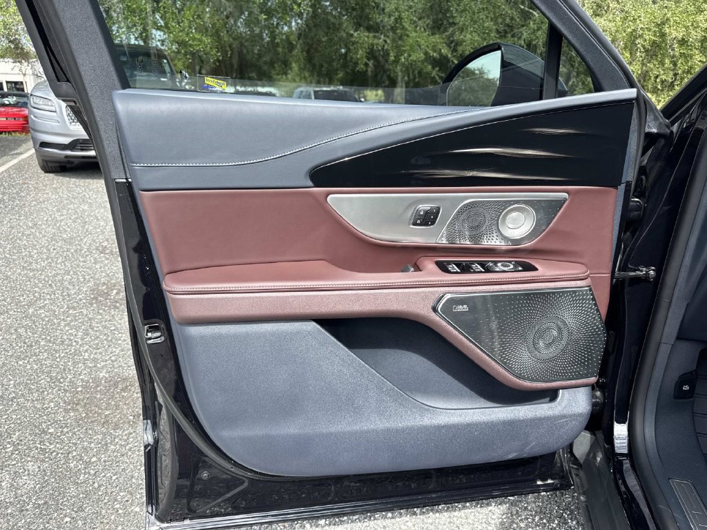 New 2026 Lincoln Nautilus Black Label AWD/4WD image 18