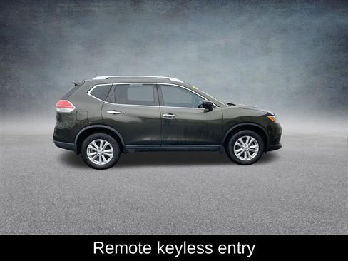 Used 2016 Nissan Rogue SV image 8