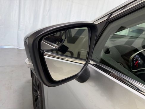 Used 2019 Mitsubishi Eclipse Cross LE AWD/4WD image 10