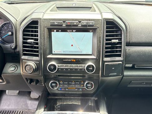 Used 2018 Ford Expedition Limited w/ Equipment Group 302A RWD image 24