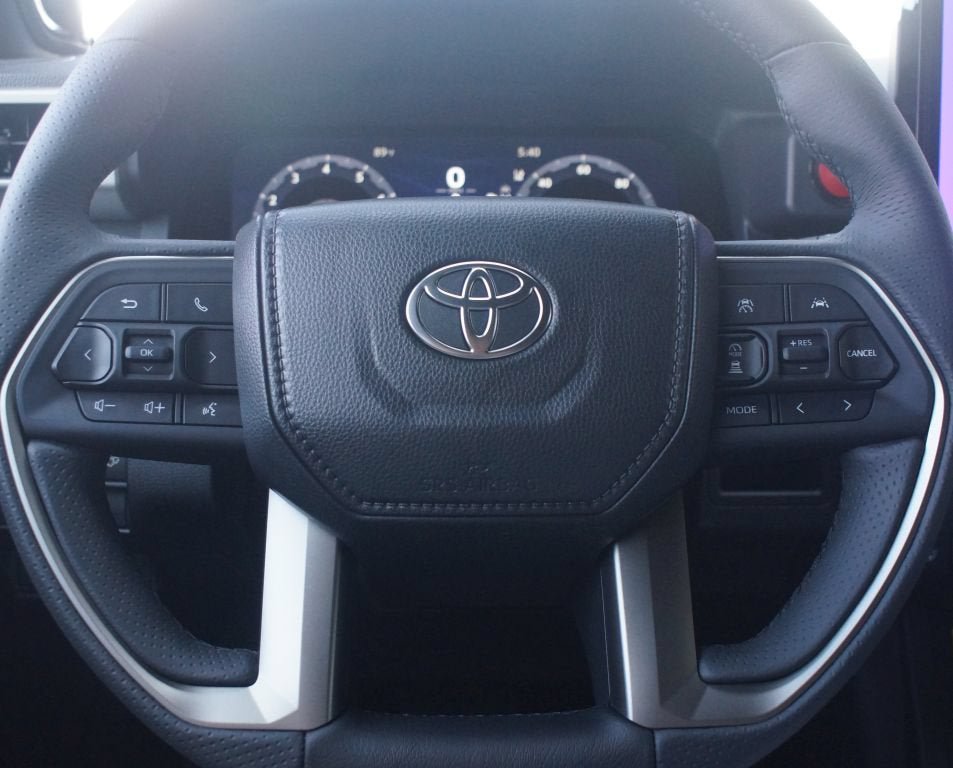 Certified 2026 Toyota 4Runner TRD Off-Road Premium AWD/4WD image 8