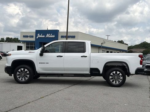 Used 2024 Chevrolet Silverado 2500 Custom w/ Custom Convenience Package AWD/4WD image 31