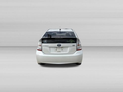 Used 2011 Toyota Prius Two FWD image 6