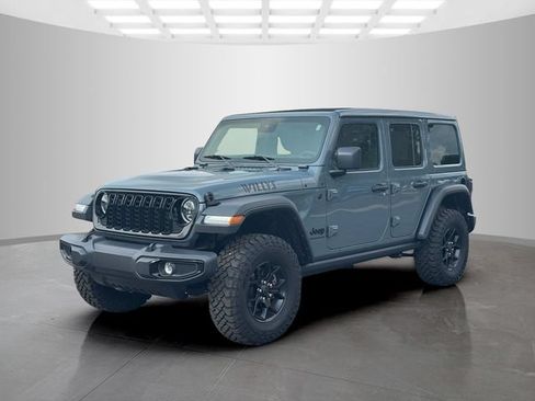 Used 2025 Jeep Wrangler Unlimited Sport AWD/4WD image 3