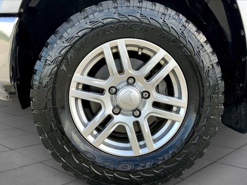 Used 2016 Toyota Tundra SR5 w/ SR5 Upgrade Package image 10