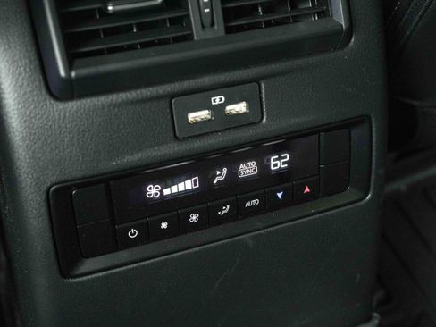 Used 2025 MAZDA CX-90 3.3 Turbo w/ Select Package AWD/4WD image 40