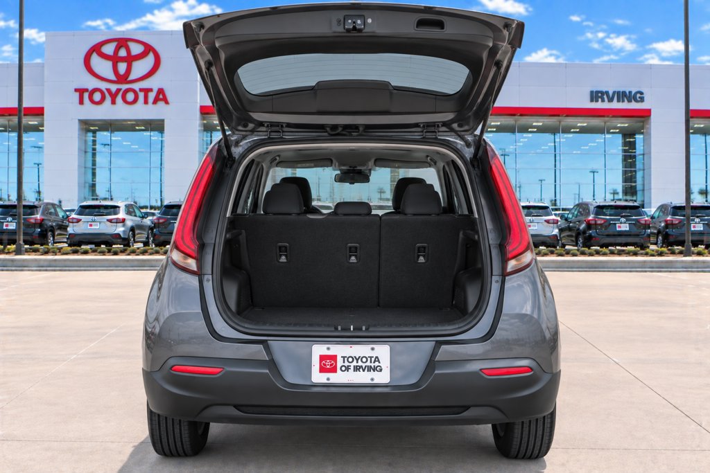Used 2022 Kia Soul LX w/ Technology Package FWD image 7