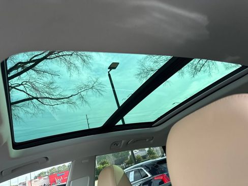 Used 2023 Audi Q8 Premium Plus image 14