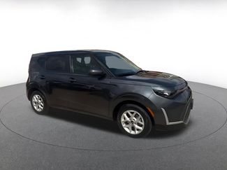 Used 2025 Kia Soul LX w/ LX Technology Package video 2