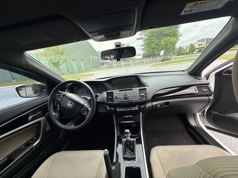 Used 2017 Honda Accord LX-S image 15
