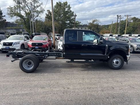 New 2026 Ford F350 XL w/ XL Chrome Package AWD/4WD image 35