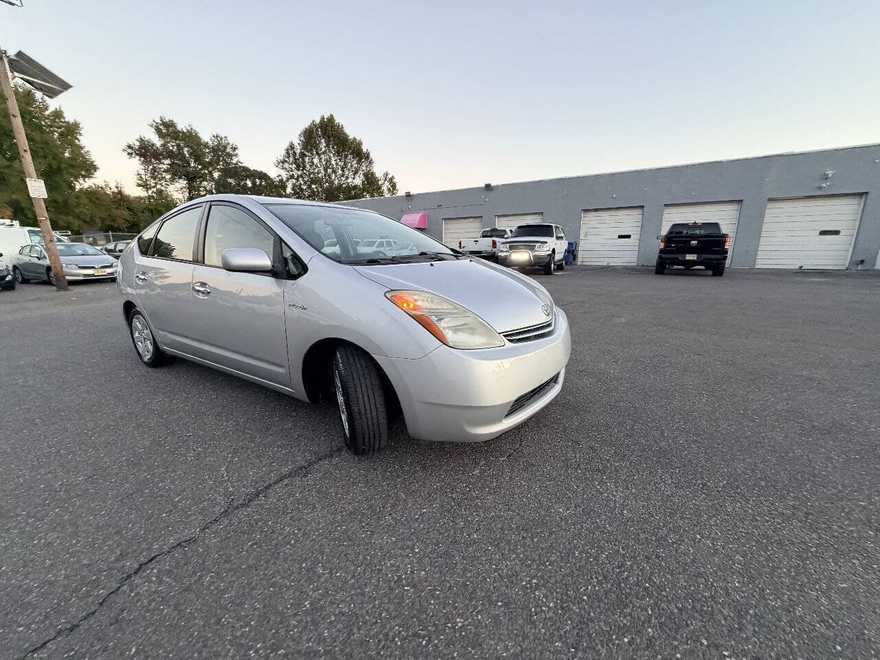 Used 2007 Toyota Prius w/ Pkg 2 FWD image 17