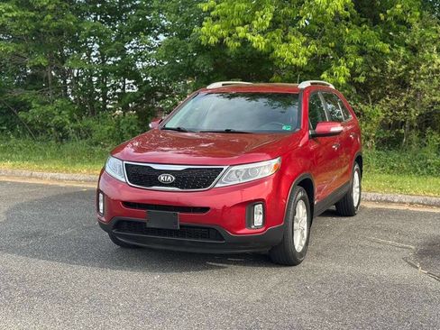 Used 2014 Kia Sorento LX AWD/4WD image 3