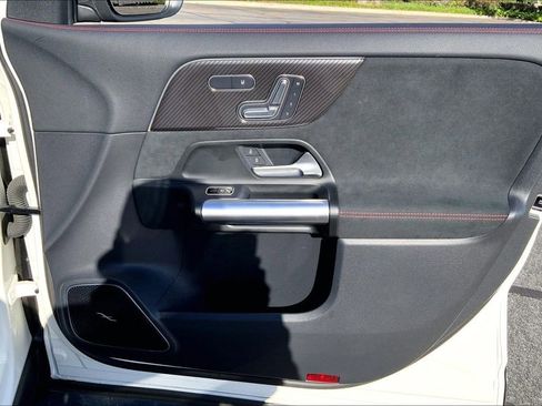 Used 2024 Mercedes-Benz GLA 35 AMG 4MATIC image 22