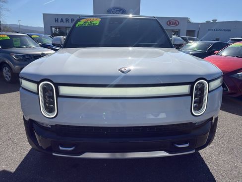 Used 2023 Rivian R1S Adventure image 10