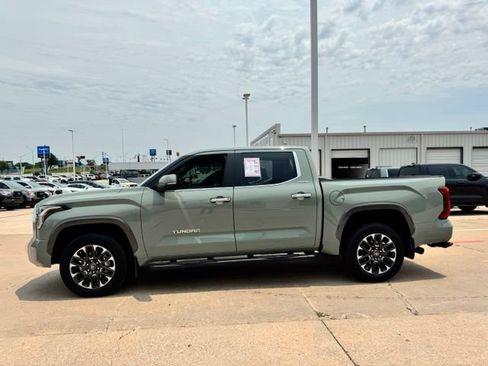 Used 2026 Toyota Tundra Limited AWD/4WD image 8