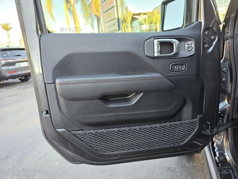 New 2026 Jeep Wrangler Unlimited Rubicon w/ Technology Group image 22