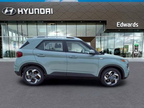 New 2026 Hyundai Venue SEL FWD image 8