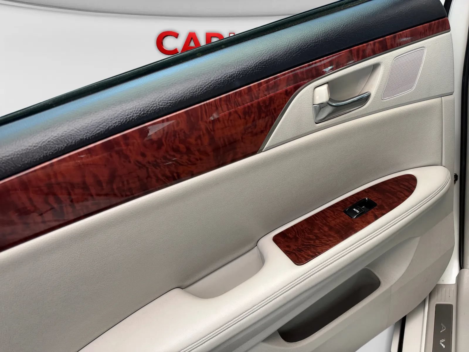 Used 2011 Toyota Avalon FWD image 17