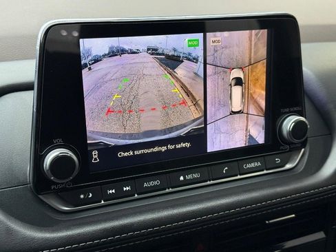 Used 2021 Nissan Rogue SV image 24