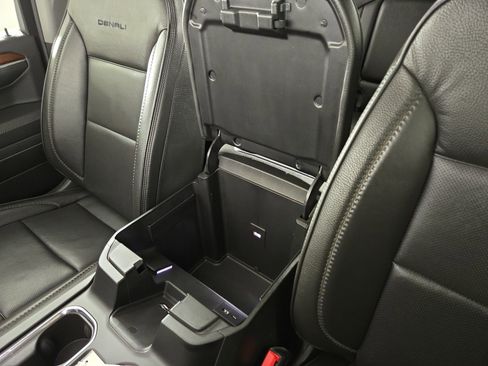 Certified 2023 GMC Sierra 1500 Denali image 29