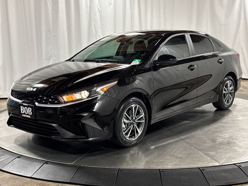 Used 2024 Kia Forte LXS FWD image 1