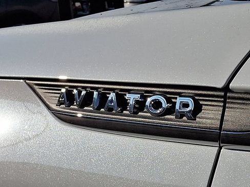 New 2026 Lincoln Aviator AWD image 21