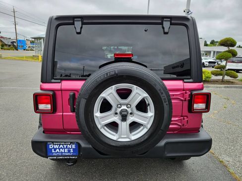 Used 2022 Jeep Wrangler Unlimited Sport AWD/4WD image 4