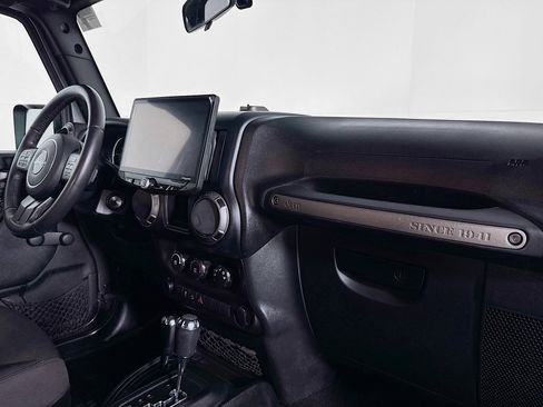 Used 2018 Jeep Wrangler Sport image 24