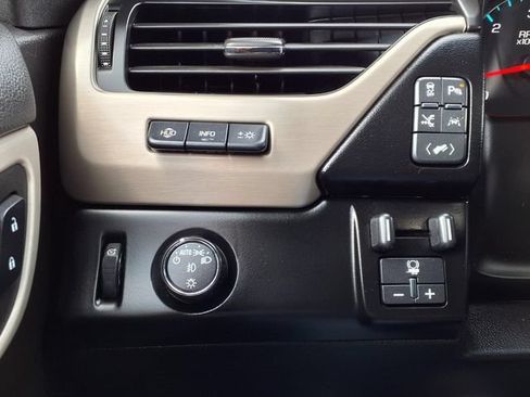 Used 2018 GMC Yukon Denali w/ Denali Ultimate Package RWD image 24