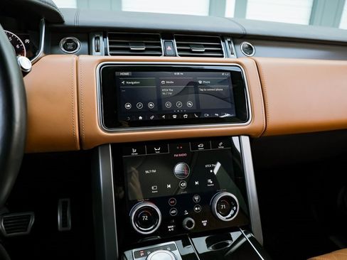 Used 2020 Land Rover Range Rover SV Autobiography Dynamic image 11