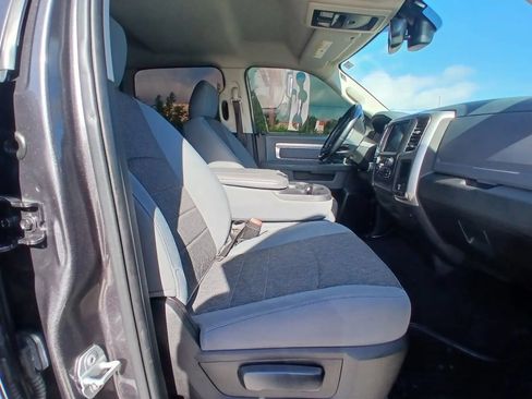 Used 2019 RAM 1500 Classic SLT w/ Luxury Group AWD/4WD image 22