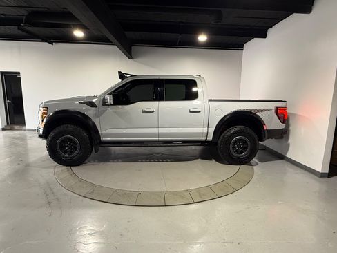 Used 2024 Ford F150 Raptor image 14