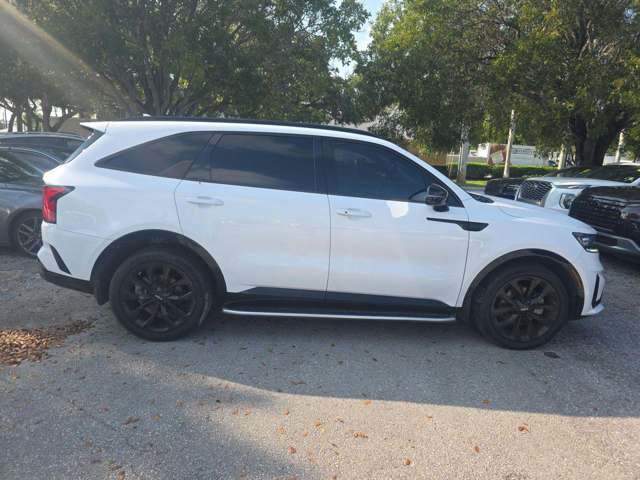 Used 2023 Kia Sorento SX FWD image 6