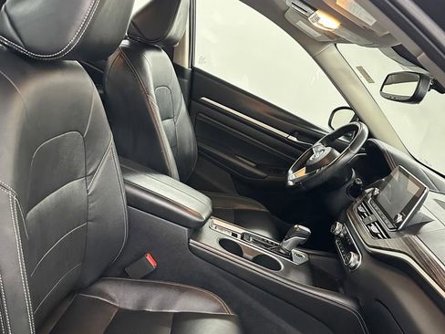 Used 2019 Nissan Altima 2.5 Platinum AWD/4WD image 36