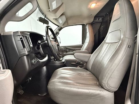 Used 2023 Chevrolet Express 2500 w/ Driver Convenience Package image 14
