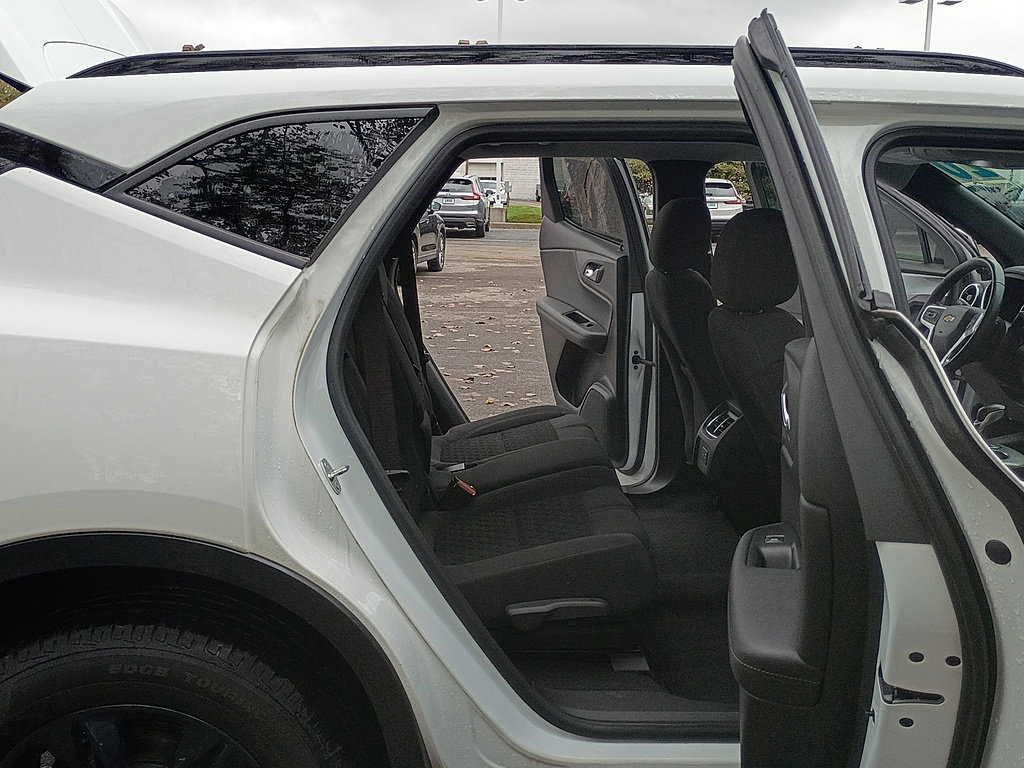Used 2020 Chevrolet Blazer LT FWD image 15