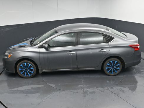 Used 2019 Nissan Sentra S image 37