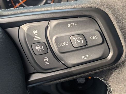 New 2025 Jeep Wrangler Unlimited Rubicon w/ XTREMEE 35" Tire Package image 15